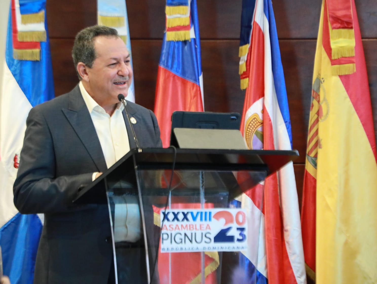 Porfirio Peralta expone sobre “El Crédito Social en RD”